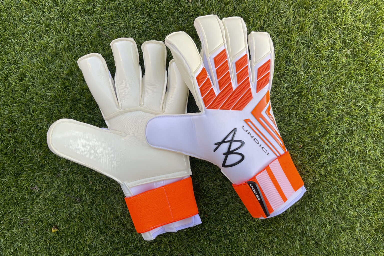 AB1 Undici Protekt Contact Expanse CUT Goalkeeper Gloves AB1GK